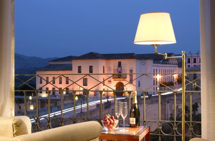 Parador de Ronda, Ronda, Spanien - værelse med udsigt over Puente Nuevo broen