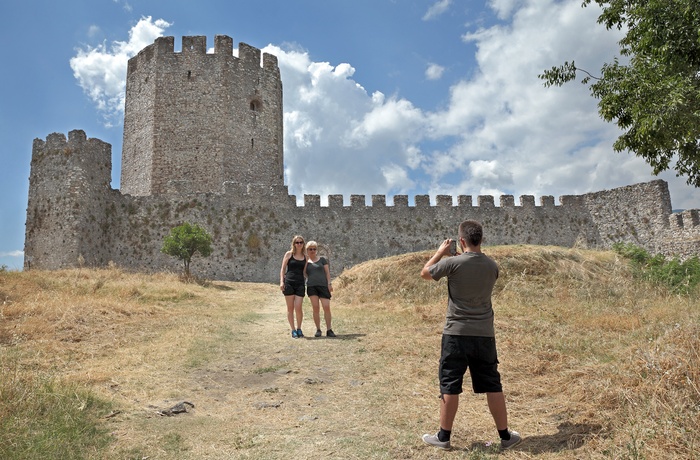 Turister ved Platamon fæstningen - Grækenland