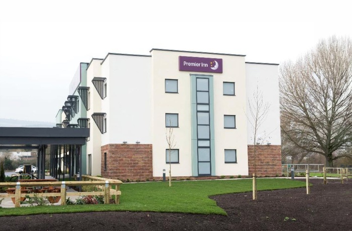 Premier Inn Minehead - Facade