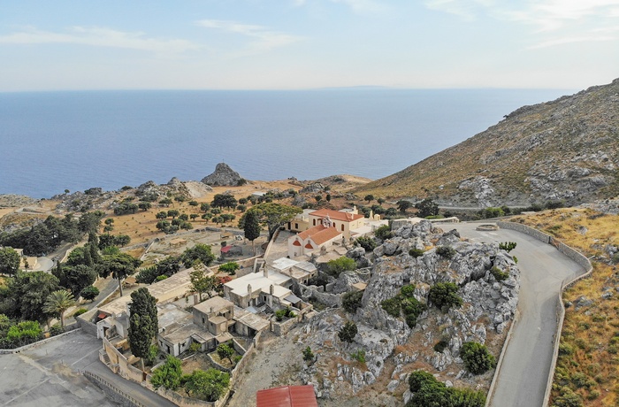 Luftfoto af Preveli Kloster på Kretas sydkyst
