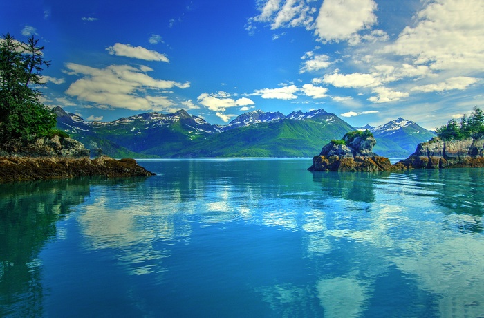 Prince William Sound på en smuk sommerdag - Alaska