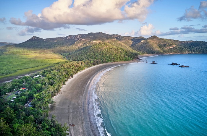 Luftfoto af Cape Hillsborough National Park - Queensland