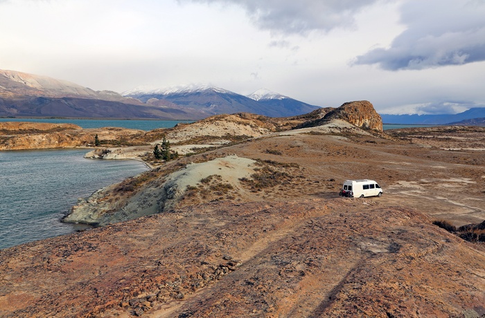 Søen Lago Posadas i Argentina, Patagonien