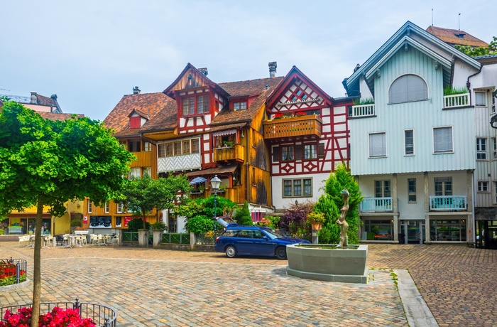 Hyggeligt torv i Arbons gamle bydel, Schweiz