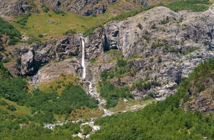 Shdugra-vandfaldet - Georgien