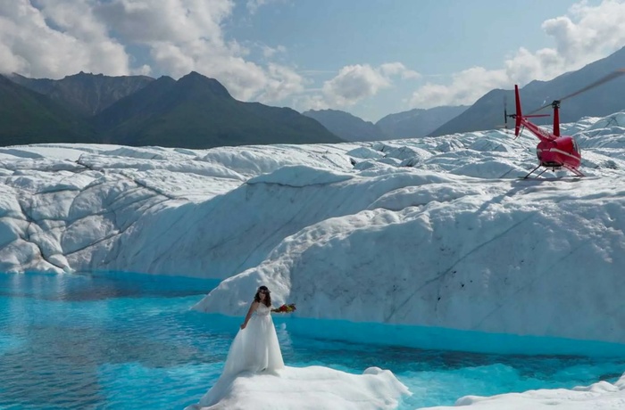 Sheep Mountain Lodge, Gletsjer bryllup