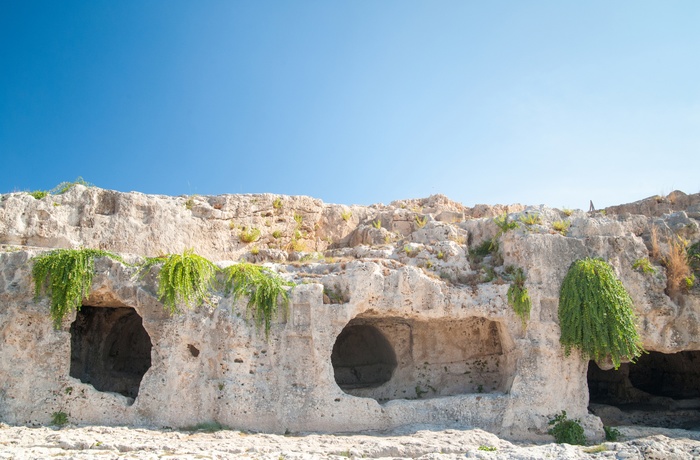 Den arkæologiske park i Siracusa gravkamre 