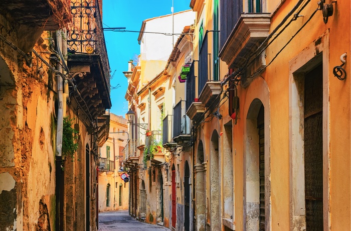 Klassisk gade i Siracusa