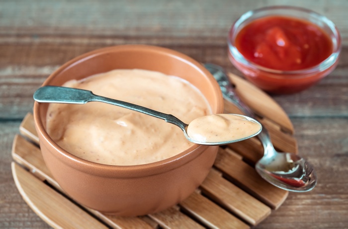 Skål med Thousand Island dressing