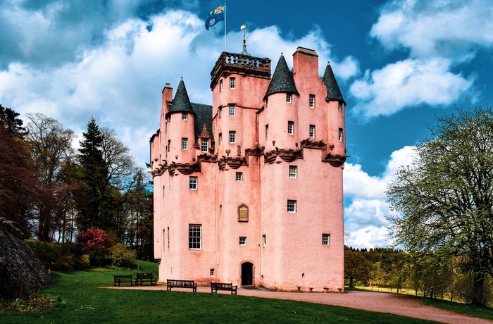 Skotland, Aberdeenshire, Alford - det lyserøde Craigievar Castle
