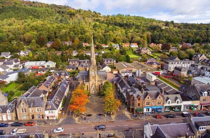 Skotland, Callander - den planlagte by med byens centrale torv i midten