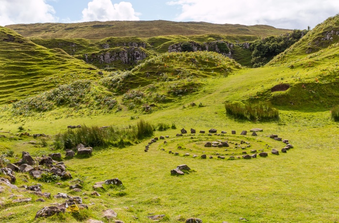 Der er noget mystisk over landskabet i Fairy Glen på Isle of Skye i Skotland