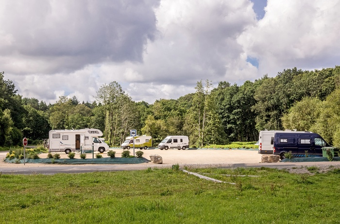 Autocampere på Stellplads i Bretagne, Frankrig