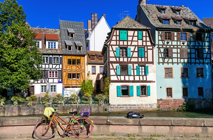 Stemning i Petite France i Strasbourg, Alsace i Frankrig