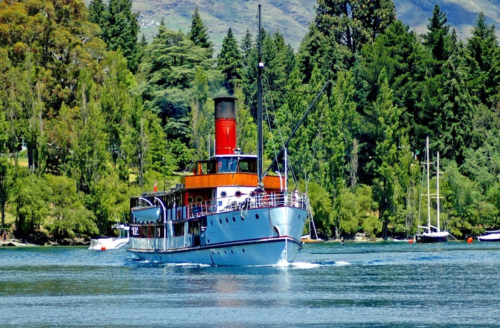 Dampskibet TSS Earnslaw på Wakatipusøen ved Queenstown, Sydøen