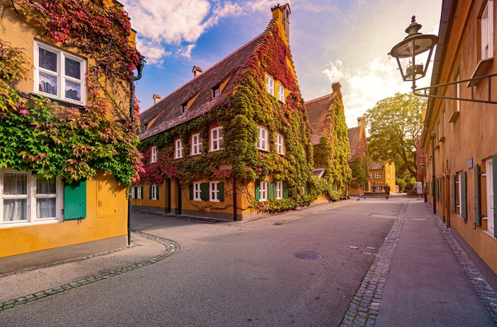 Fuggerei - verdens ældste sociale boligkompleks i Augsburg, Sydtyskland