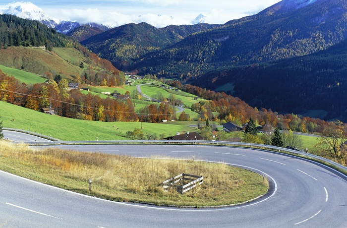 Hårnålesving, Oberjoch Pass og Bad Hindelang Valley i Sydtyskland