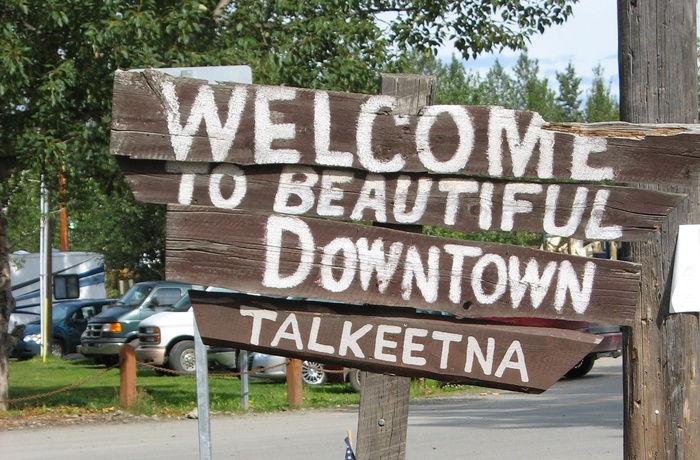 Velkommen til byen Talkeetna nord for Anchorage, Alaska