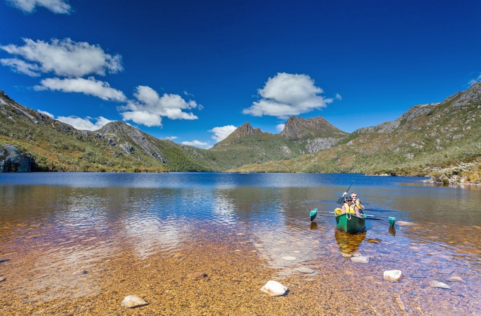 Cradle Mountain i St Clair National Park, kano - Tasmanien