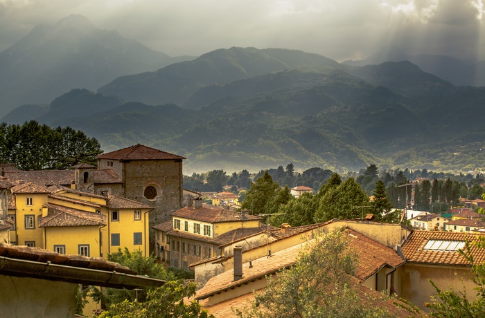 Castelnuovo di Garfagnana - apuansk alpeby i Toscana