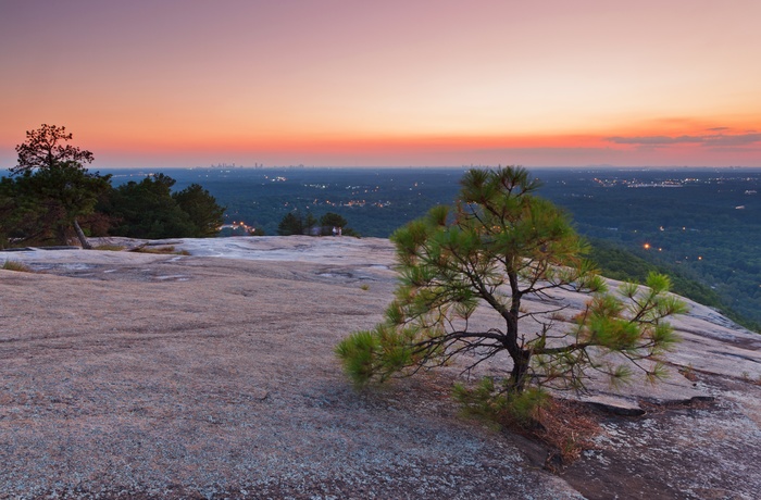 Udsigt fra toppen af Georgias Stone Mountain Park