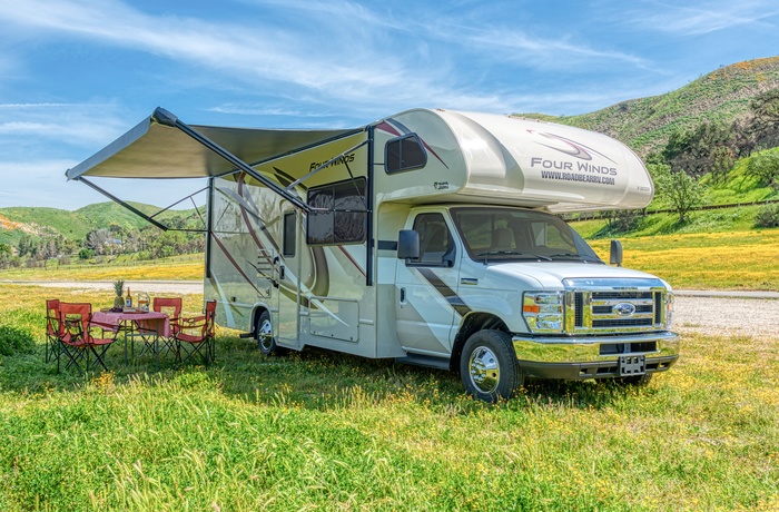 Road Bear autocamper C25-27 Type P - USA