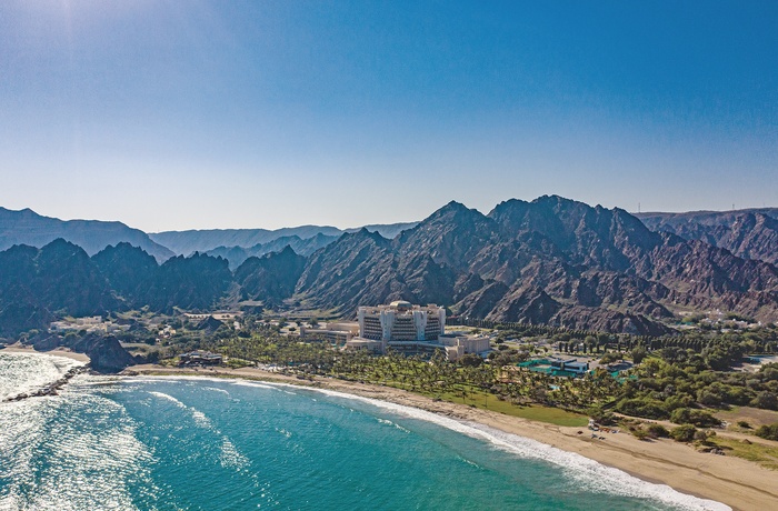 Udsigt til Ritz-Carlton hotellet, Al Bustan Palace i Muscat - Oman