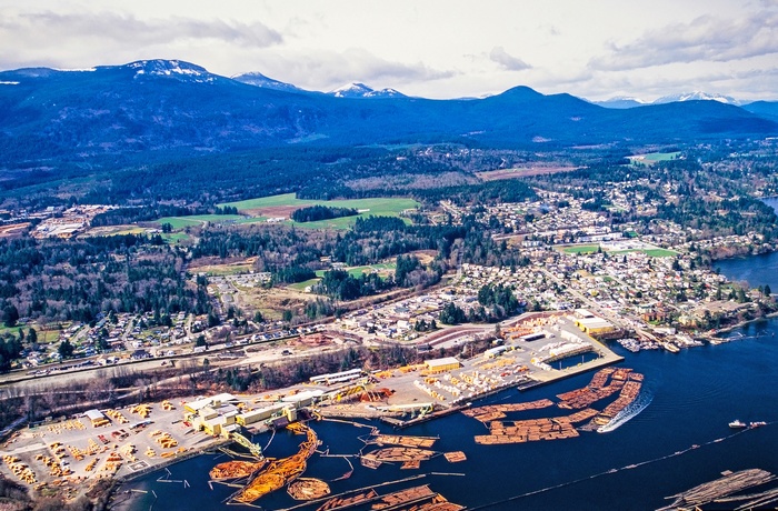 Kystbyen Chemainus der er kendt for vægmalerier og skovindustri - Vancouver Island