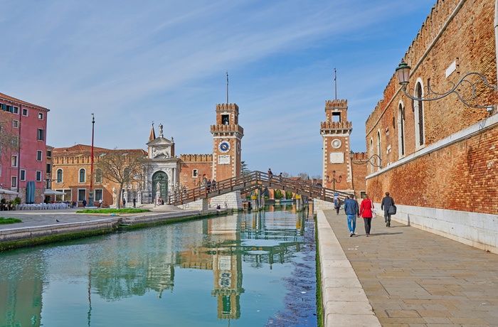 De 2 tårne i Arsenale kvarteret i Venedig