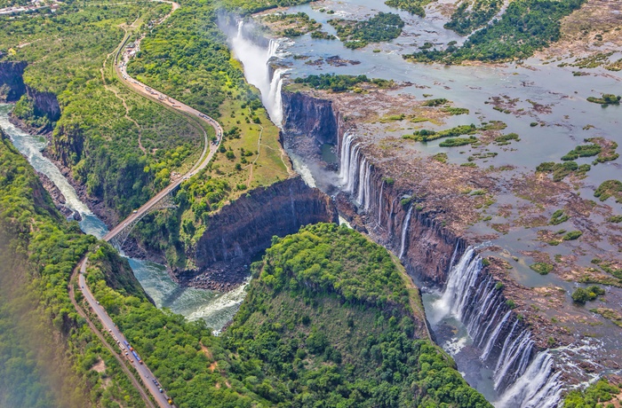 Luftfoto af Victoria Falls mellem Zambia og Zimbabwe i Afrika 