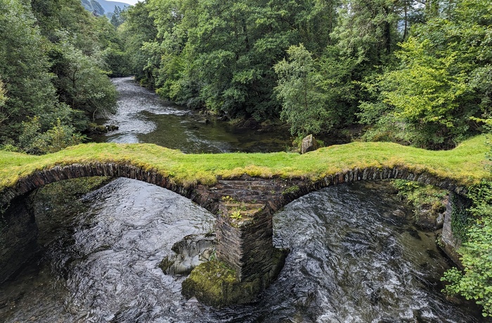 Wales - 1600 tals broen Pont over river Dyfi ved Mallwyd