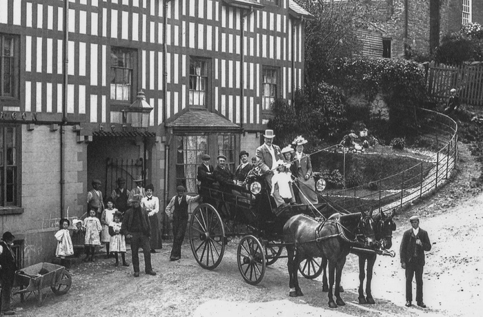 Wales - Dragon Hotel anno 1936