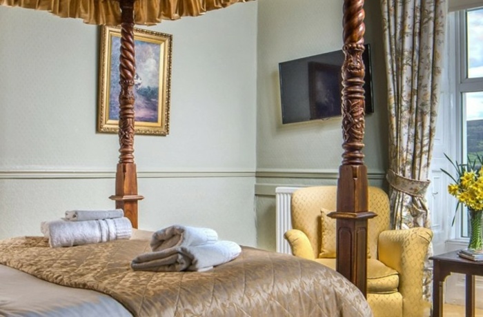 Wales - dejligt værelse på The Manor Hotel