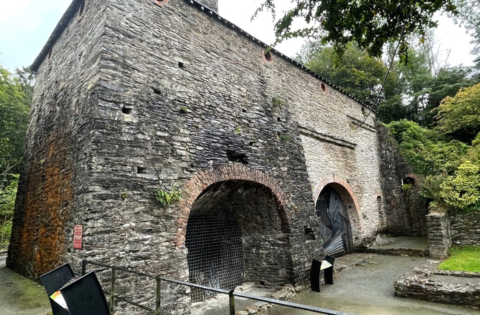 Wales - rum til blæsebælg og smelteovn i Dyfi Furnace