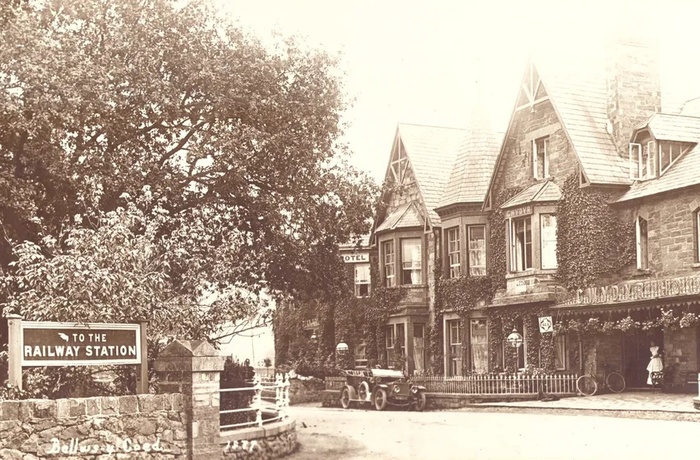 Wales, Betws-y-Coed - Gwydyr Hotel på sort-hvidt postkort