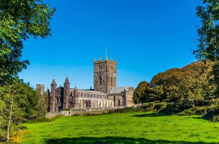 Wales, St Davids - byens imponerende store katedral