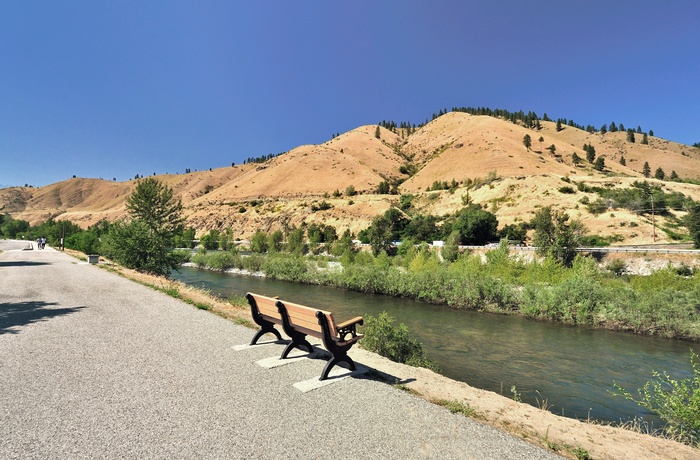 Wenatchee River der løber gennem Cashmere i Washington State, USA