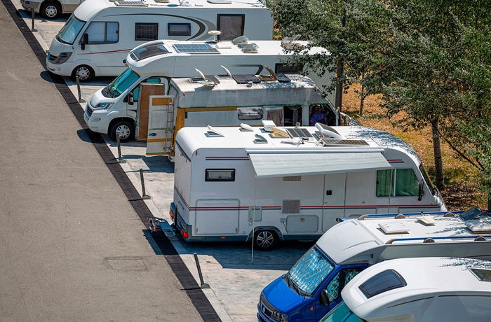 Autocamper i Europa. Overnatning på Stellplatz