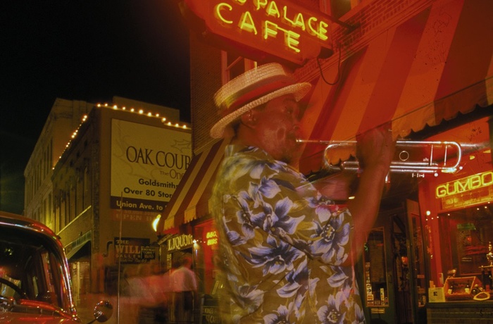 HI_USA_Memphis_Beale_1_08.jpg