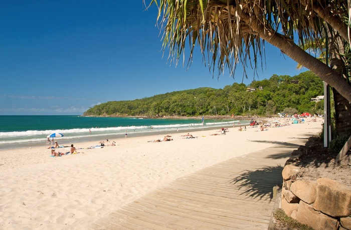 Lækker strand ved Noosa, Sunshine Coast i Queensland, Australien