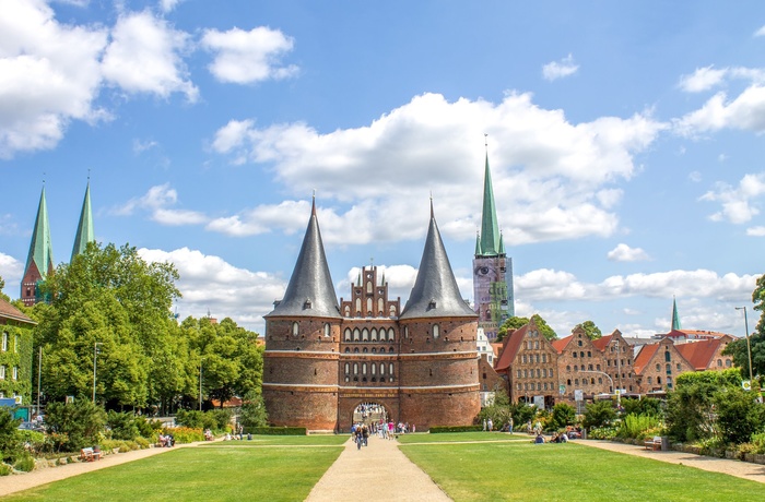 Byporten Holstentor i Lübeck, Nordtyskland