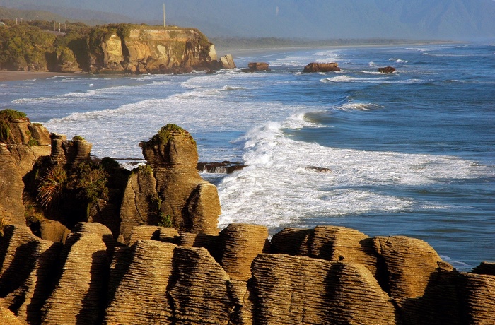 HI_NZ_Westland_PancakeRock_01_08.jpg