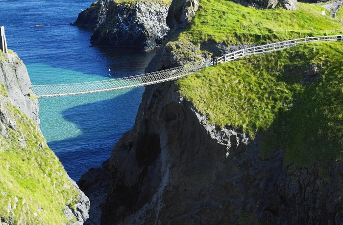 carrick-a-rede ropebridge.jpg