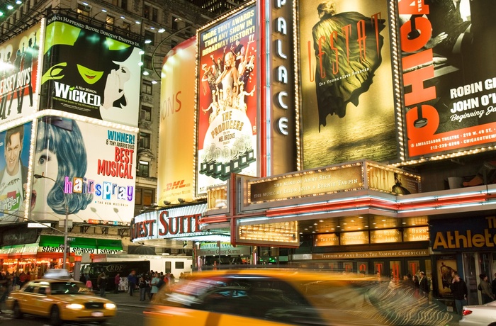 14F_HI_NYC_Times_Square_5.jpg