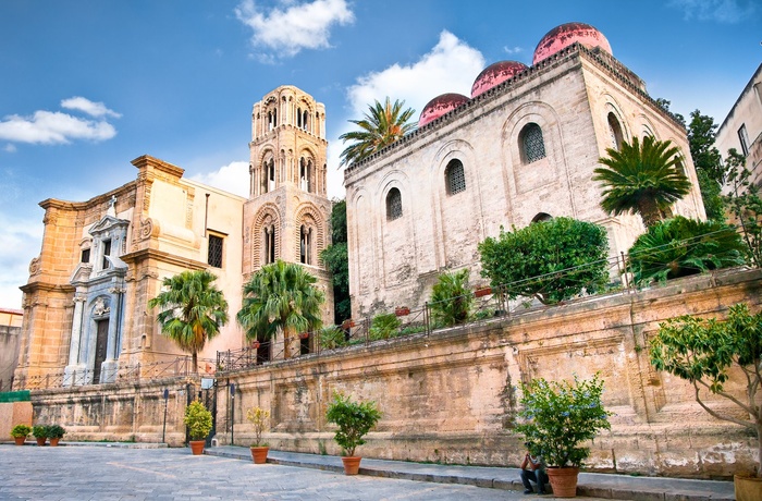 15_HI_Sicilien_Palermo_Piazza_Bellini_1.jpg