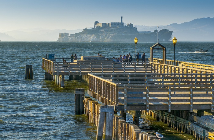 15_HI_Alcatraz_view_from_San_Francisco_port_1.jpg