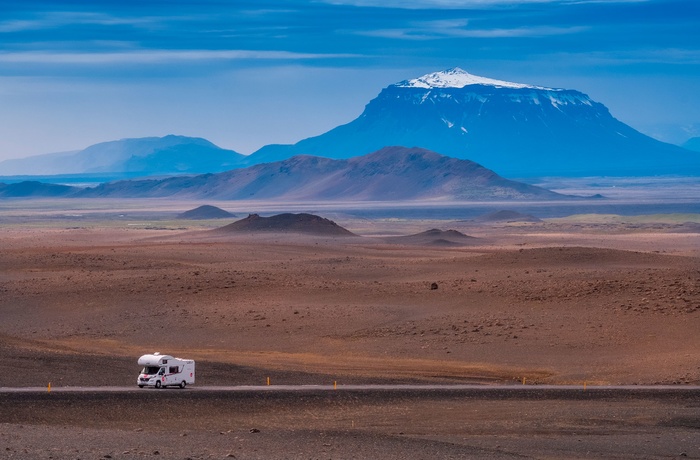 Autocamper i Island - det vilde og vulkanske landskab