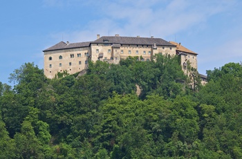Hollenburg Slot tæt på Klagenfurt, Kärnten i Østrig