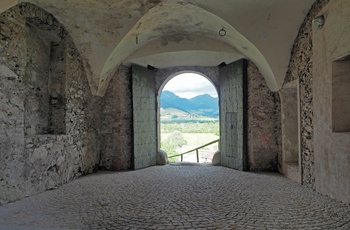 Inden i Trautenfels slot i Enns dalen, Østrig