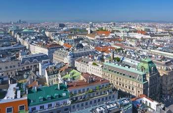 Luftfoto af Wien og mod shoppinggaden Kärntner Strasse, Østrig
